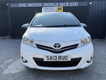 Used Toyota Yaris 2013 for sale - 79500617: Photo
