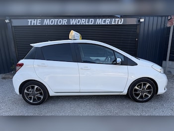 Used Toyota Yaris 2013 for sale - 79500617: Photo
