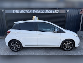 Used Toyota Yaris 2013 for sale - 79500617: Photo