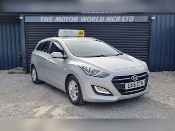 Used Hyundai i30 2016 for sale - 79329983: Photo