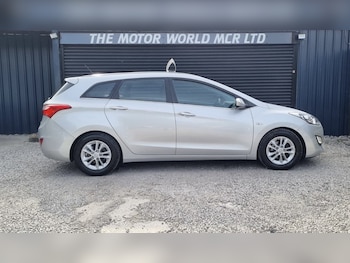 Used Hyundai i30 2016 for sale - 79329983: Photo