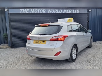 Used Hyundai i30 2016 for sale - 79329983: Photo