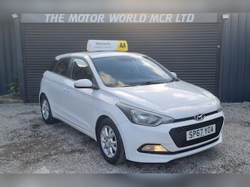 Used Hyundai i20 2017 for sale - 79746434: Photo