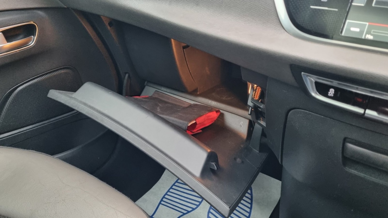 Used Citroen C4 Grand Picasso 2015 for sale - 77008070: Photo 49