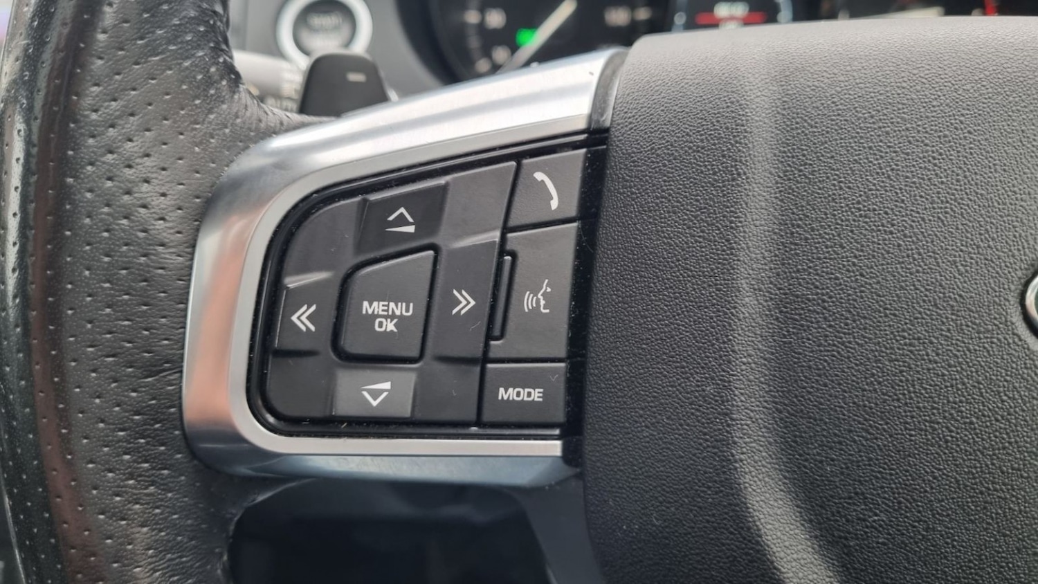 Used Land Rover Discovery Sport 2018 for sale - 77357241: Photo 31