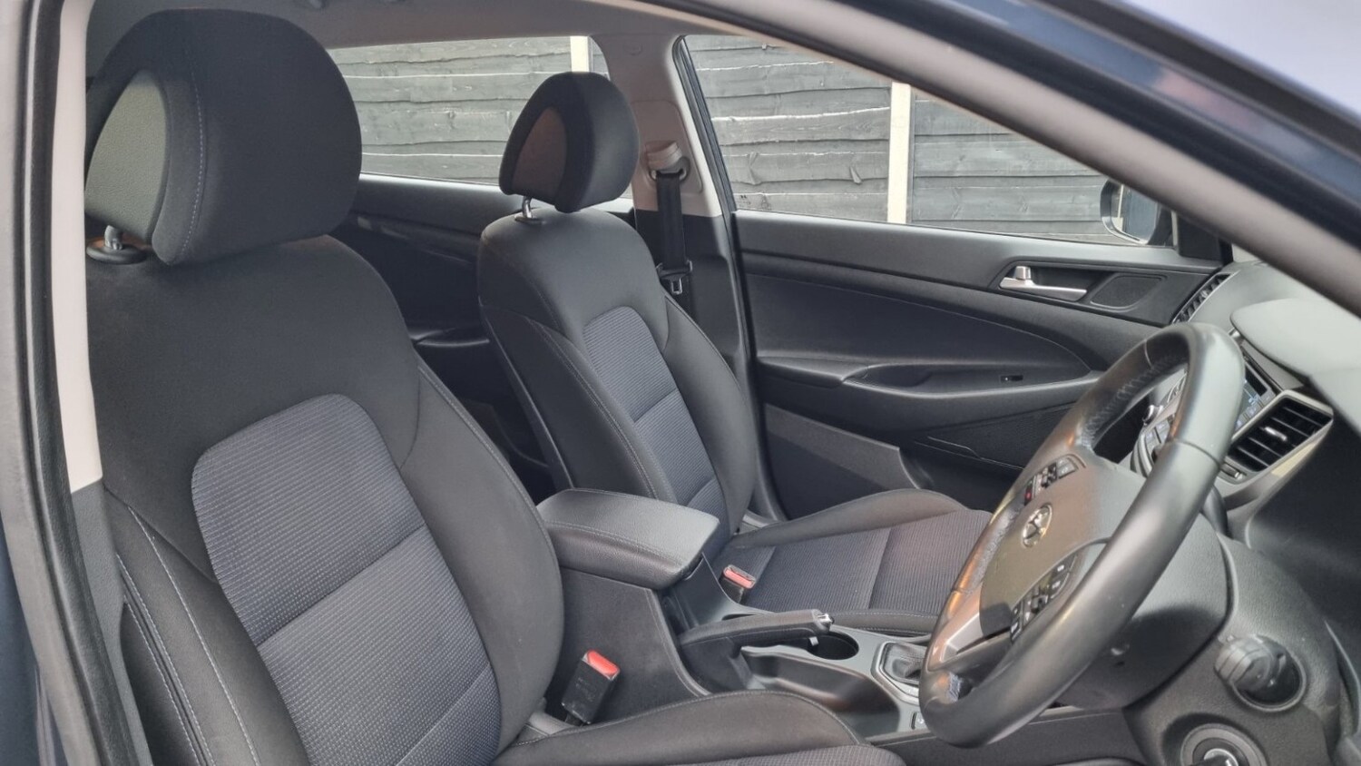 Used Hyundai TUCSON 2017 for sale - 77363597: Photo 12