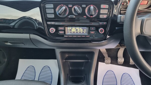 Used Volkswagen up! 2015 for sale - 76174110: Photo 31