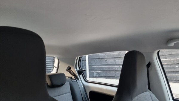 Used Volkswagen up! 2015 for sale - 76174110: Photo 38
