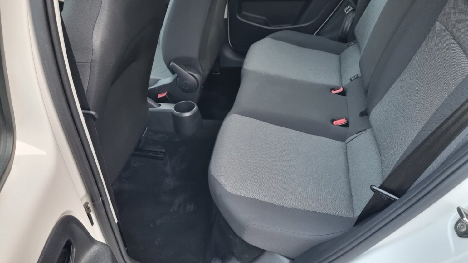 Used Volkswagen up! 2015 for sale - 76174110: Photo 49