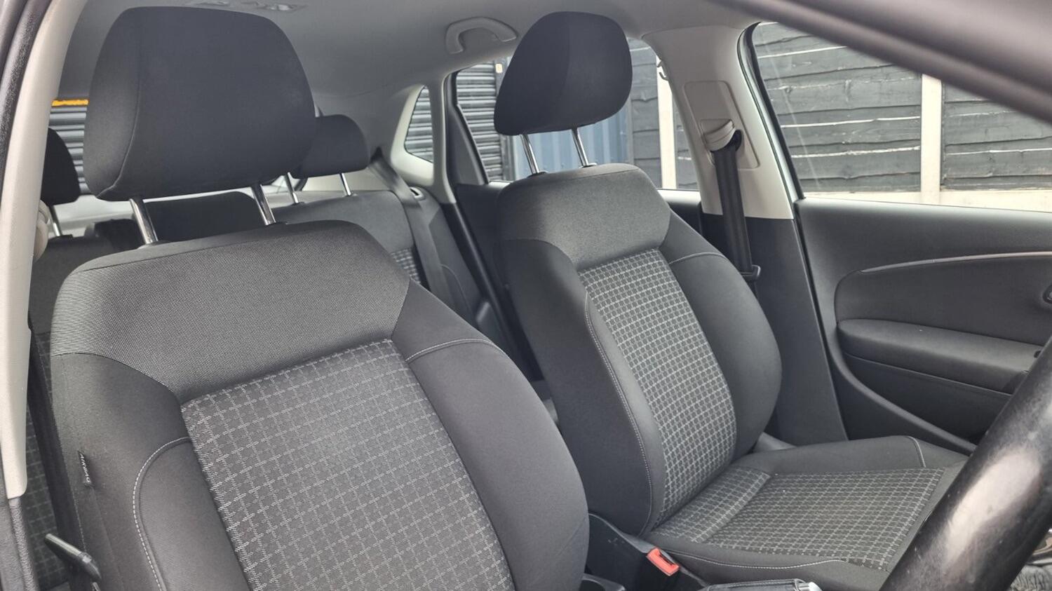 Used Volkswagen Polo 2015 for sale - 76082722: Photo 20