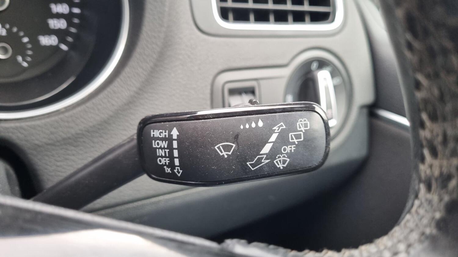 Used Volkswagen Polo 2015 for sale - 76082722: Photo 23