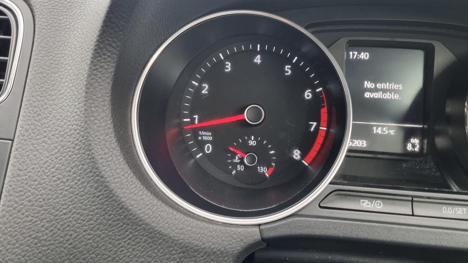 Used Volkswagen Polo 2015 for sale - 76082722: Photo 28