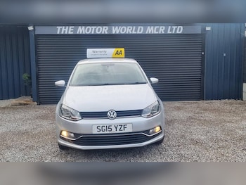 Used Volkswagen Polo 2015 for sale - 76082722: Photo 2