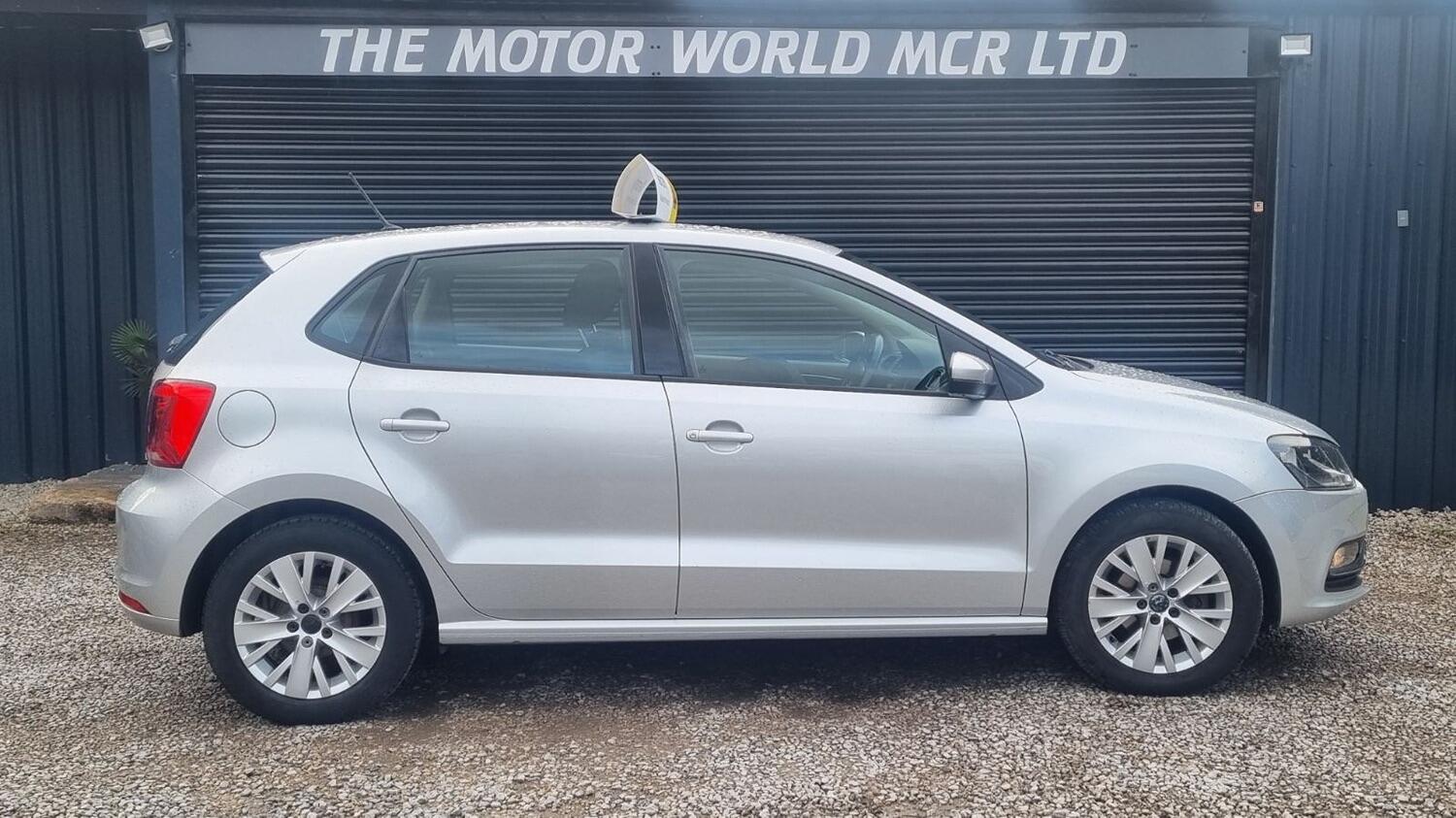 Used Volkswagen Polo 2015 for sale - 76082722: Photo 3