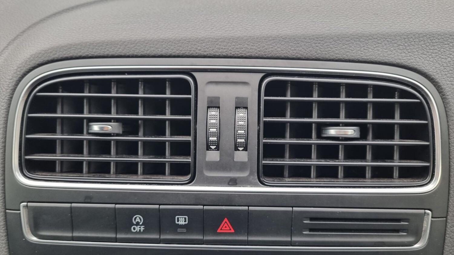 Used Volkswagen Polo 2015 for sale - 76082722: Photo 35