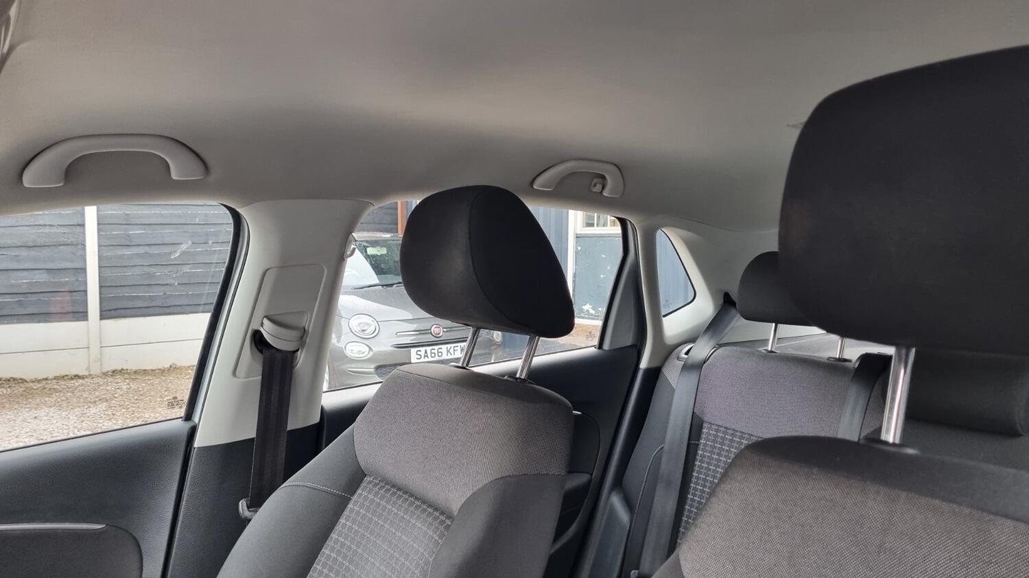 Used Volkswagen Polo 2015 for sale - 76082722: Photo 50