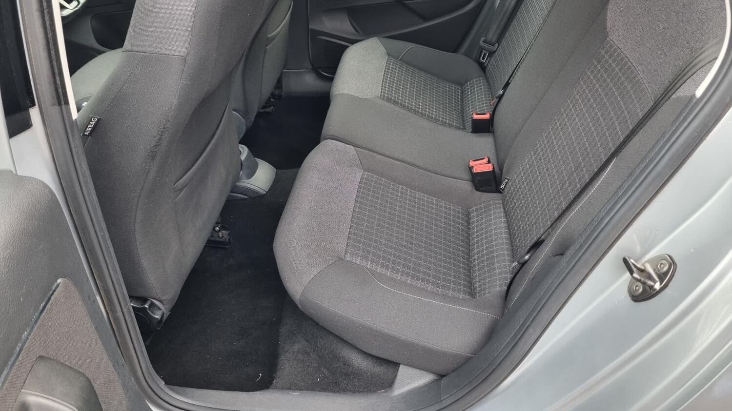 Used Volkswagen Polo 2015 for sale - 76082722: Photo 56