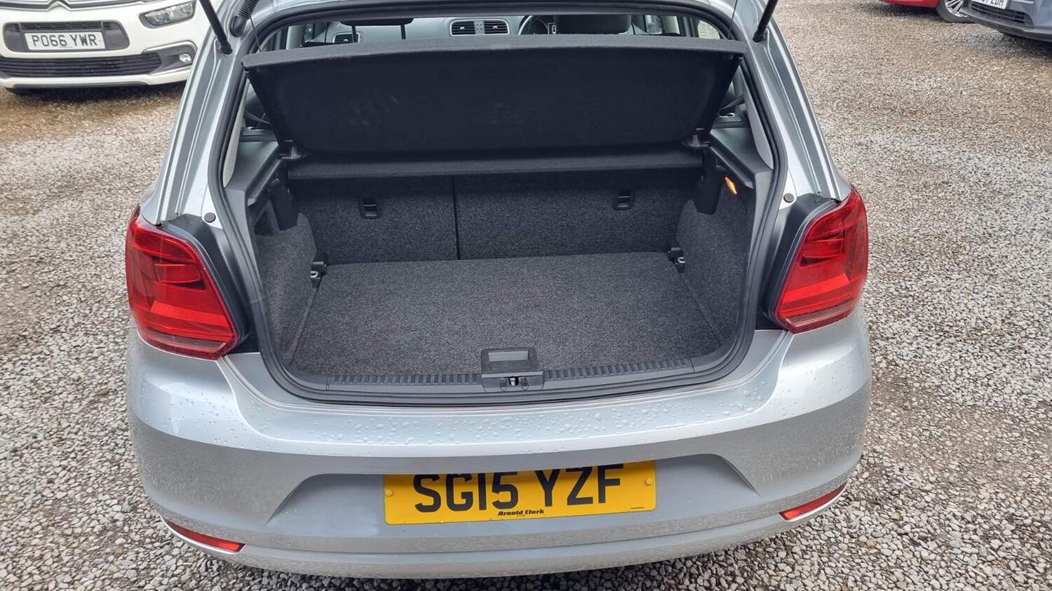 Used Volkswagen Polo 2015 for sale - 76082722: Photo 71