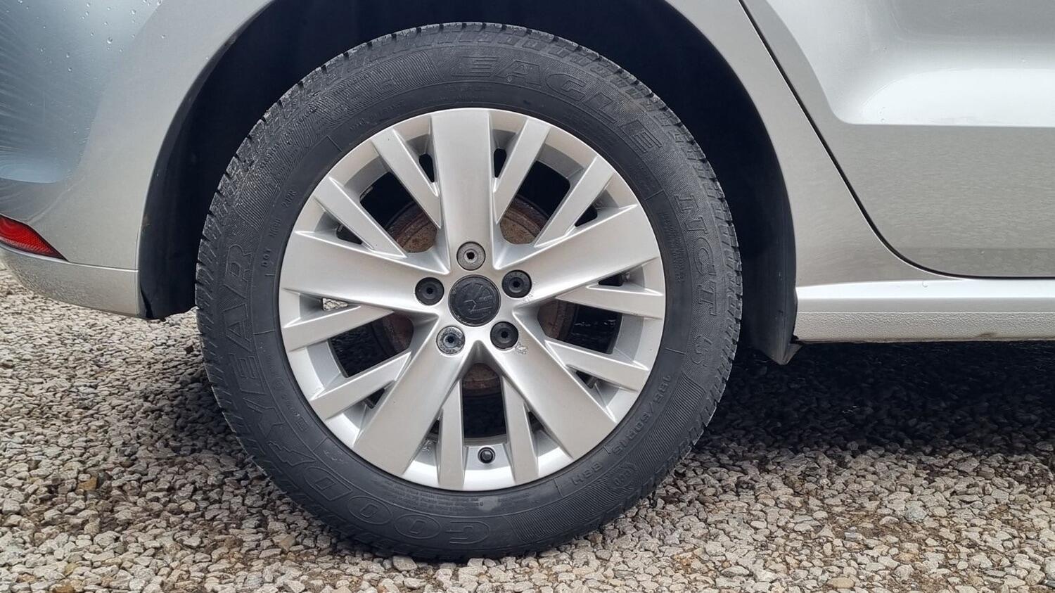Used Volkswagen Polo 2015 for sale - 76082722: Photo 78
