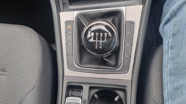 Used Volkswagen Golf 2016 for sale - 75650006: Photo 33