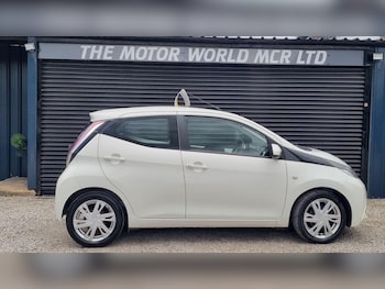 Used Toyota AYGO 2015 for sale - 75649995: Photo