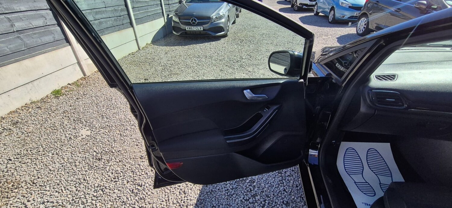 Used Ford Fiesta 2019 for sale - 78190622: Photo 39