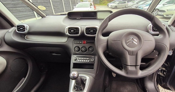 Used Citroen C3 Picasso 2010 for sale - 76314013: Photo 13