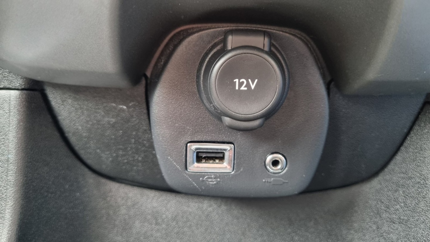 Used Toyota AYGO 2016 for sale - 76531183: Photo 31