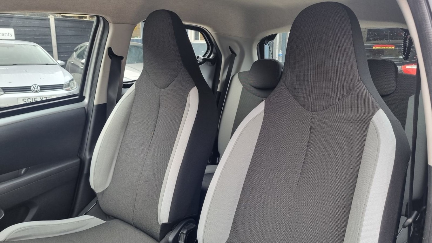 Used Toyota AYGO 2016 for sale - 76531183: Photo 40