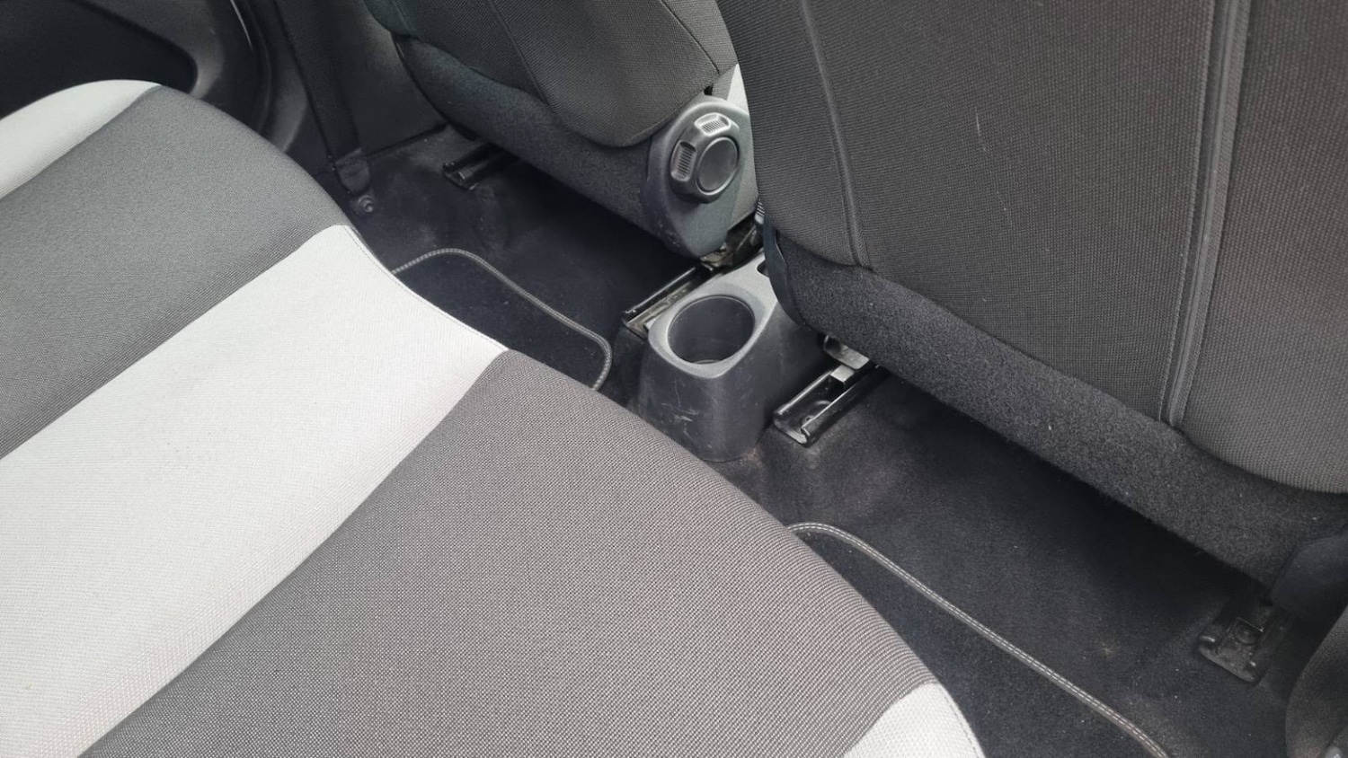 Used Toyota AYGO 2016 for sale - 76531183: Photo 57