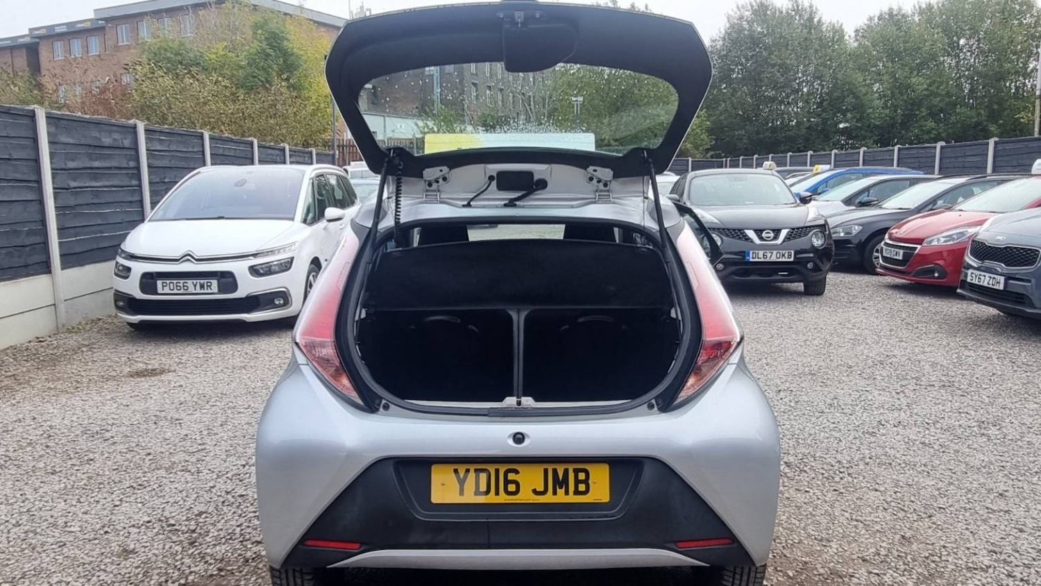 Used Toyota AYGO 2016 for sale - 76531183: Photo 64