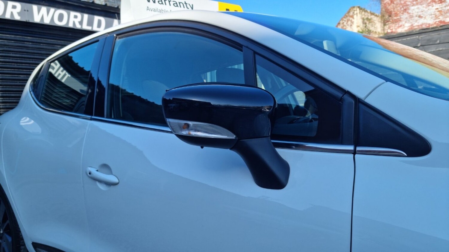 Used Renault Clio 2015 for sale - 77807122: Photo 14