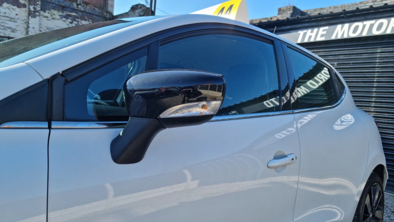 Used Renault Clio 2015 for sale - 77807122: Photo 15