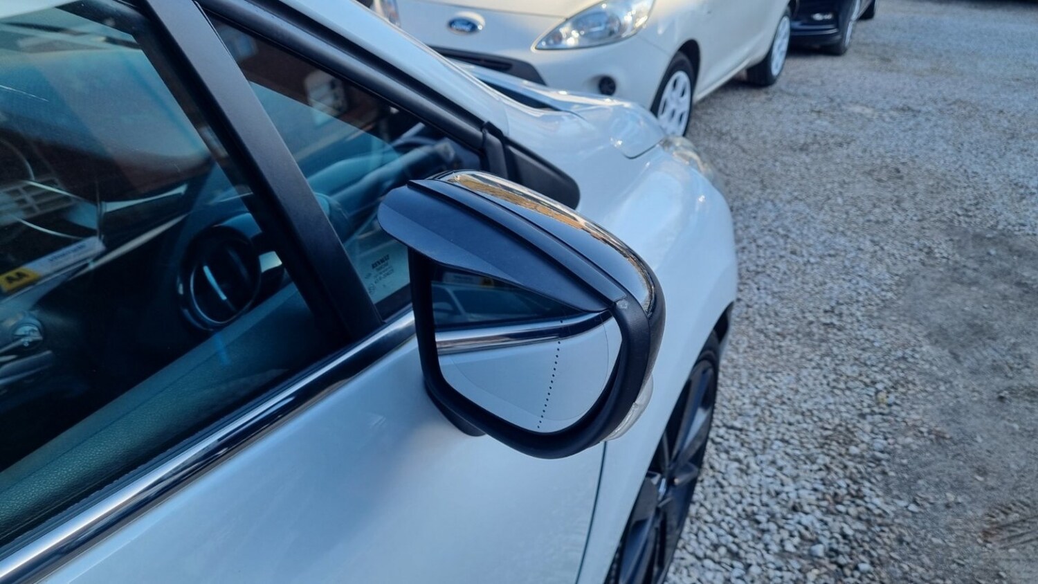 Used Renault Clio 2015 for sale - 77807122: Photo 16