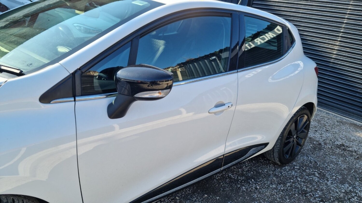 Used Renault Clio 2015 for sale - 77807122: Photo 19