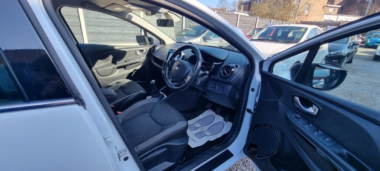 Used Renault Clio 2015 for sale - 77807122: Photo 22