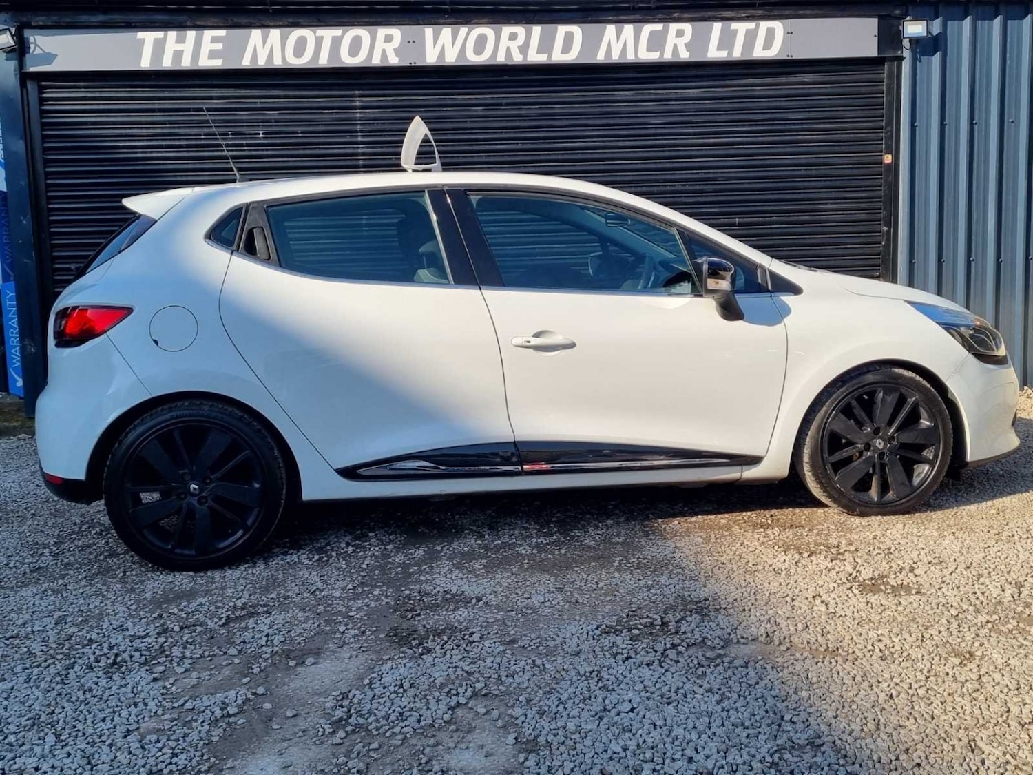 Used Renault Clio 2015 for sale - 77807122: Photo 3