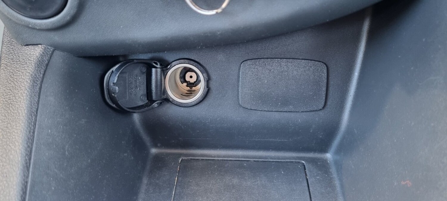 Used Renault Clio 2015 for sale - 77807122: Photo 38