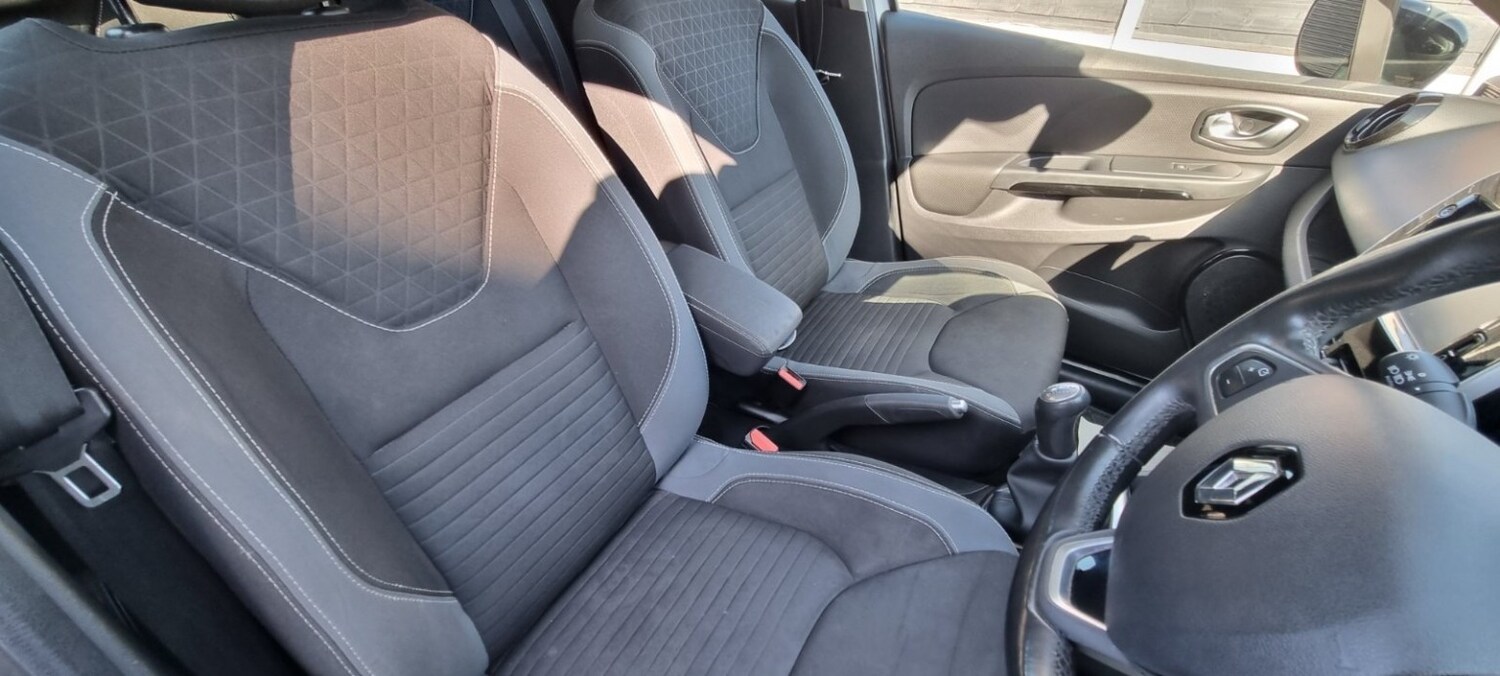 Used Renault Clio 2015 for sale - 77807122: Photo 43