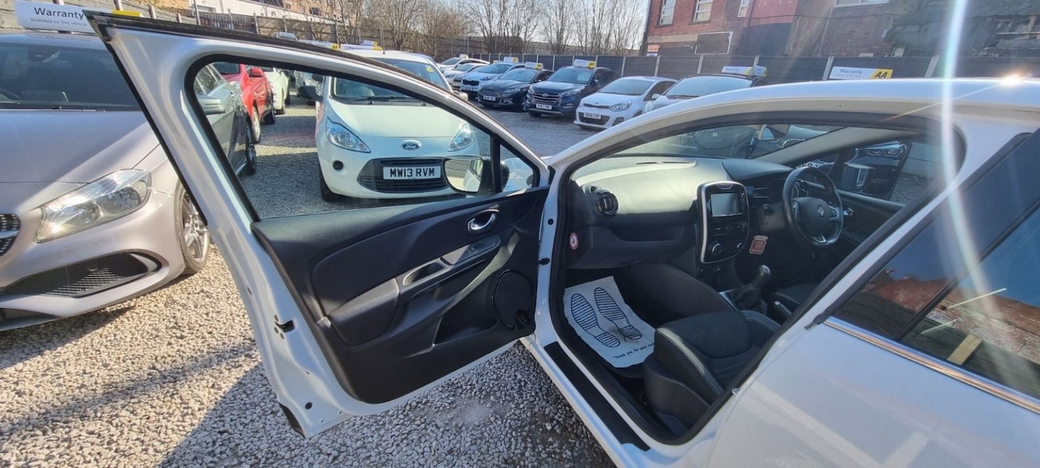 Used Renault Clio 2015 for sale - 77807122: Photo 45