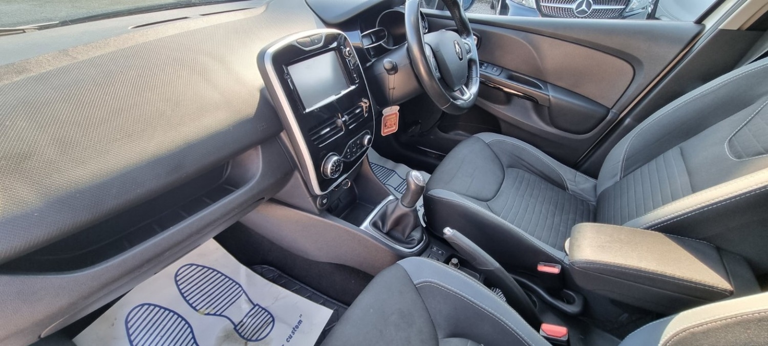 Used Renault Clio 2015 for sale - 77807122: Photo 50