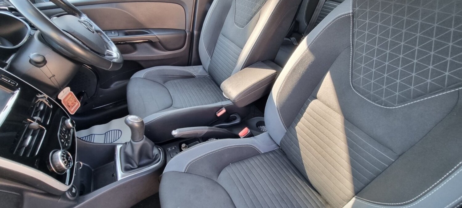 Used Renault Clio 2015 for sale - 77807122: Photo 51