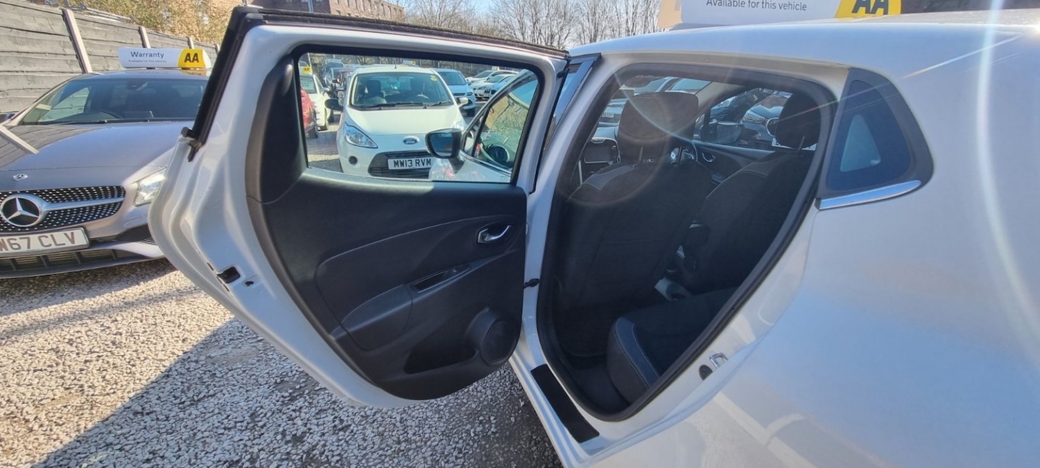 Used Renault Clio 2015 for sale - 77807122: Photo 53