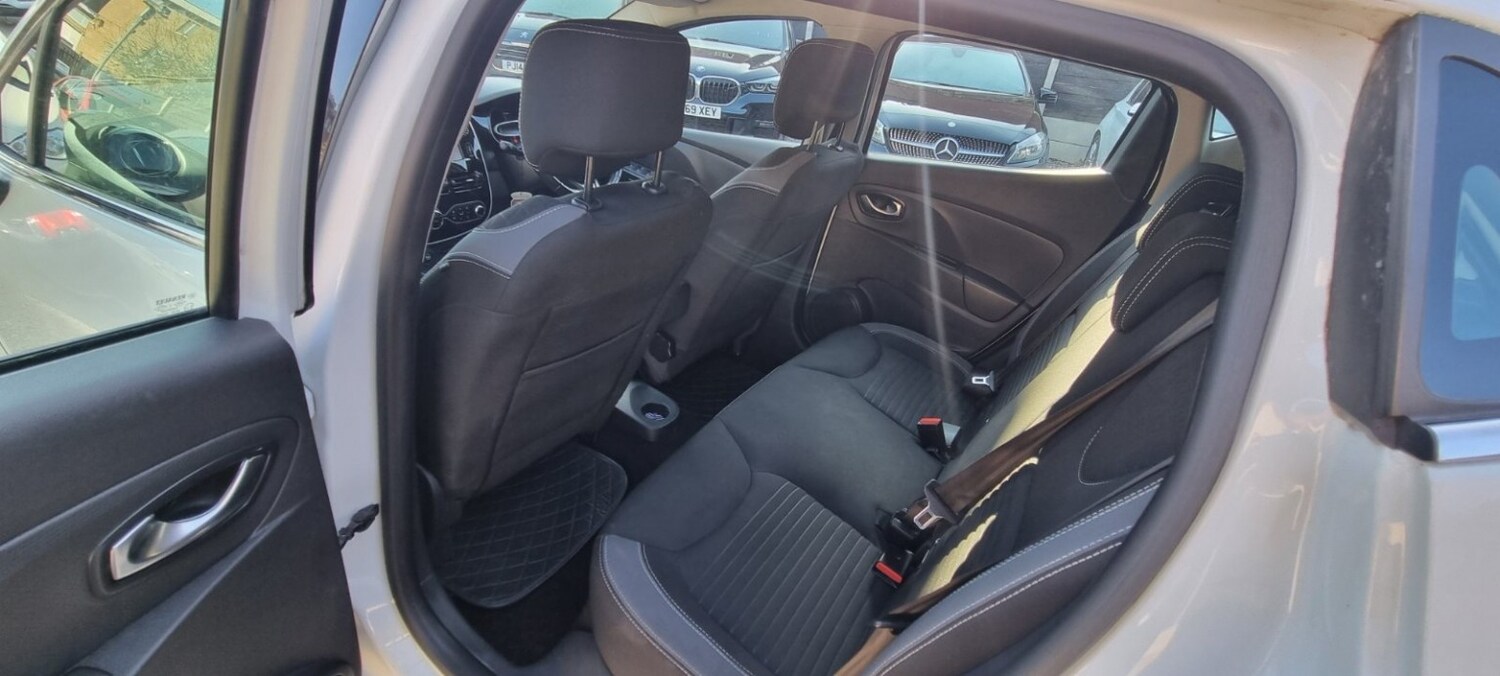 Used Renault Clio 2015 for sale - 77807122: Photo 55