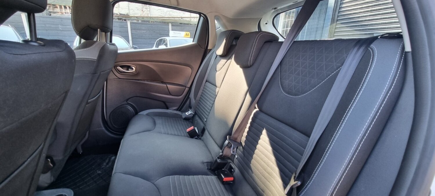 Used Renault Clio 2015 for sale - 77807122: Photo 57