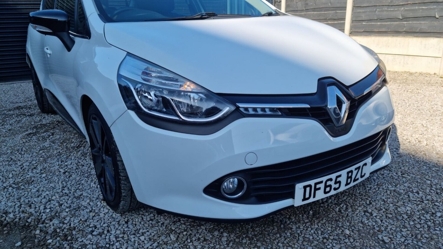 Used Renault Clio 2015 for sale - 77807122: Photo 8