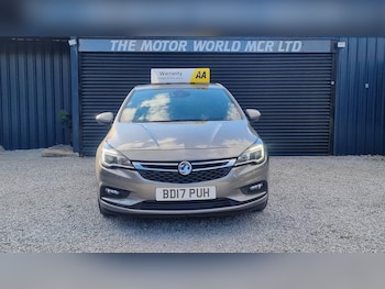 Used Vauxhall Astra 2017 for sale - 76076050: Photo 2