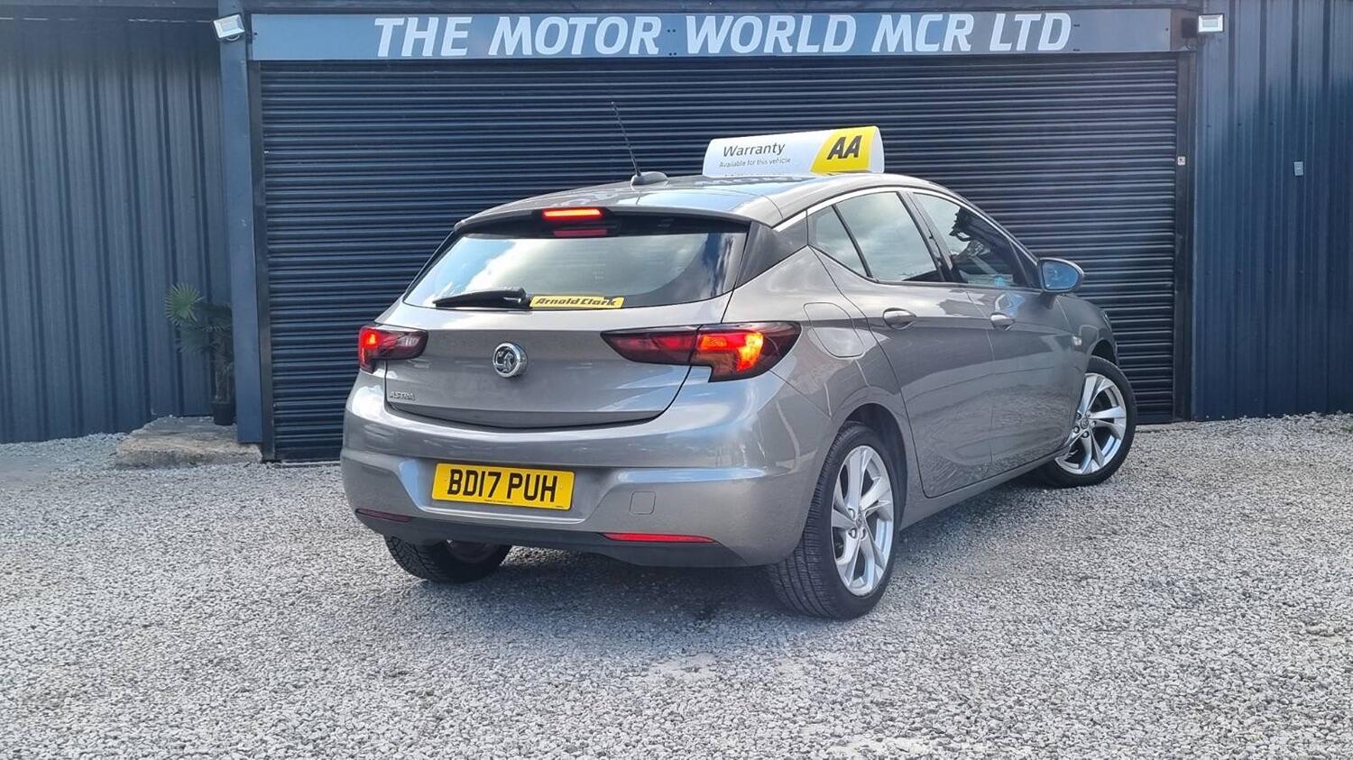 Used Vauxhall Astra 2017 for sale - 76076050: Photo 4