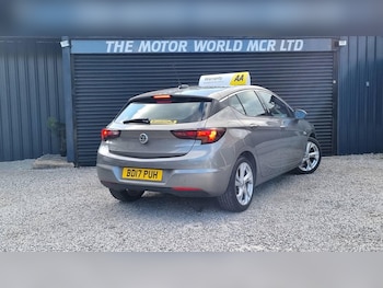 Used Vauxhall Astra 2017 for sale - 76076050: Photo 4
