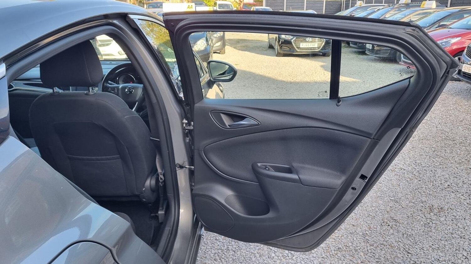 Used Vauxhall Astra 2017 for sale - 76076050: Photo 60